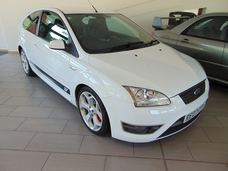 Ford Focus - image 1 of 13