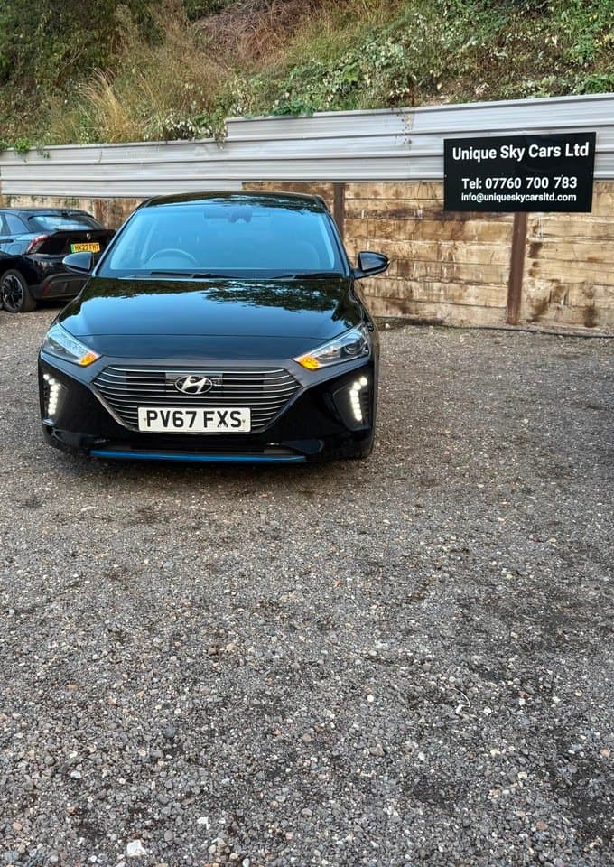 Hyundai Ioniq - image 1 of 40
