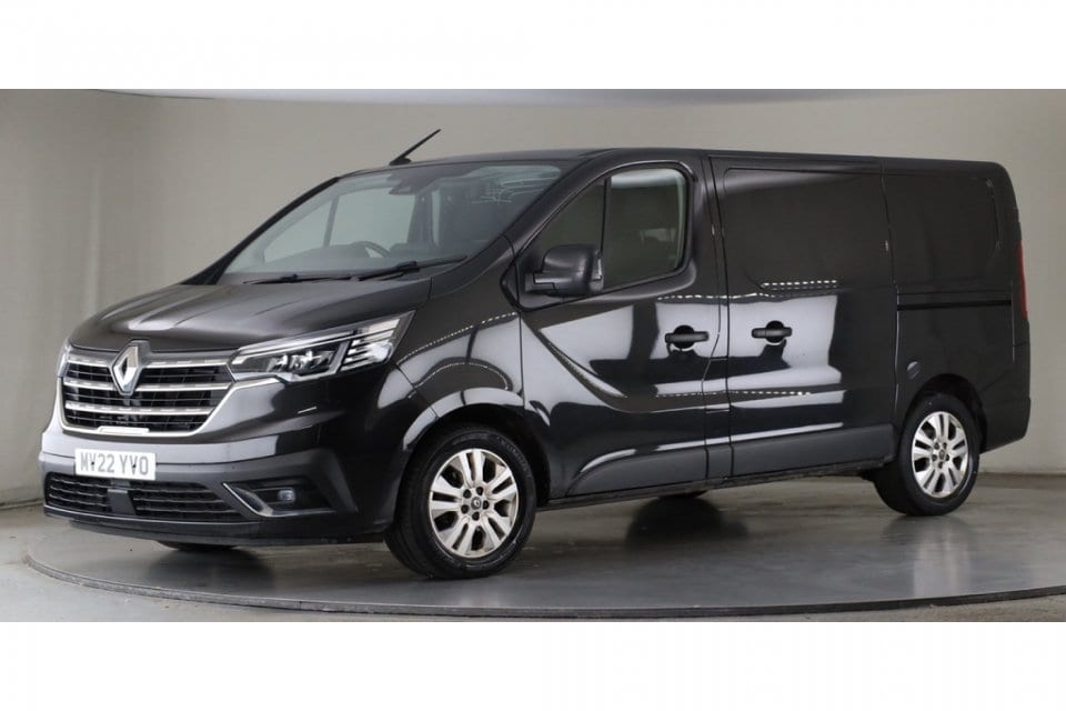 Renault Trafic - image 1 of 8