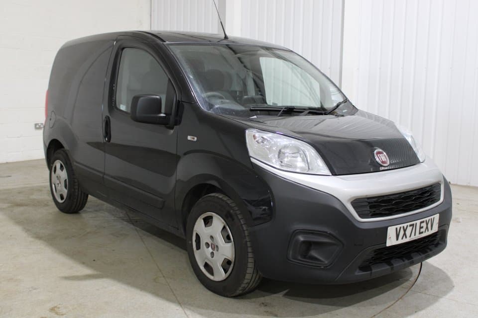 Fiat Fiorino - image 1 of 16