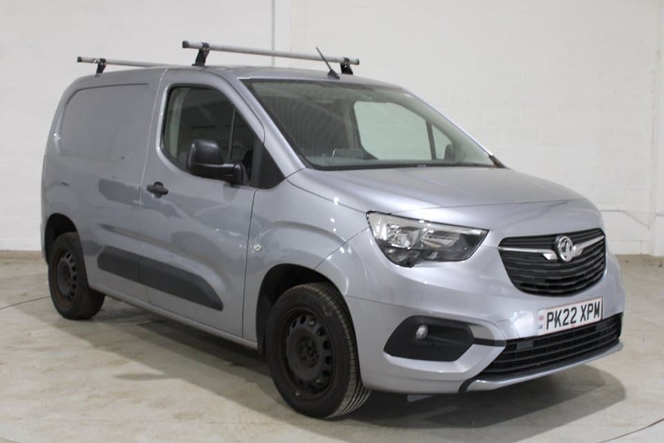 Vauxhall Combo - image 1 of 20