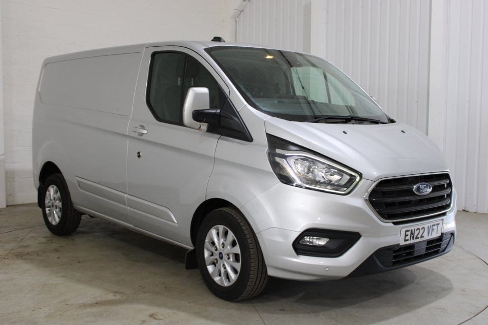 Ford Transit Custom - image 1 of 28