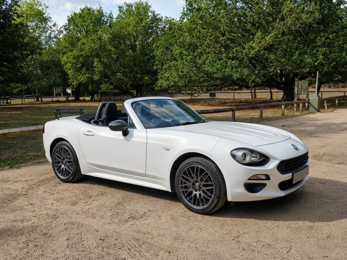 Fiat 124 Spider - image 1 of 17