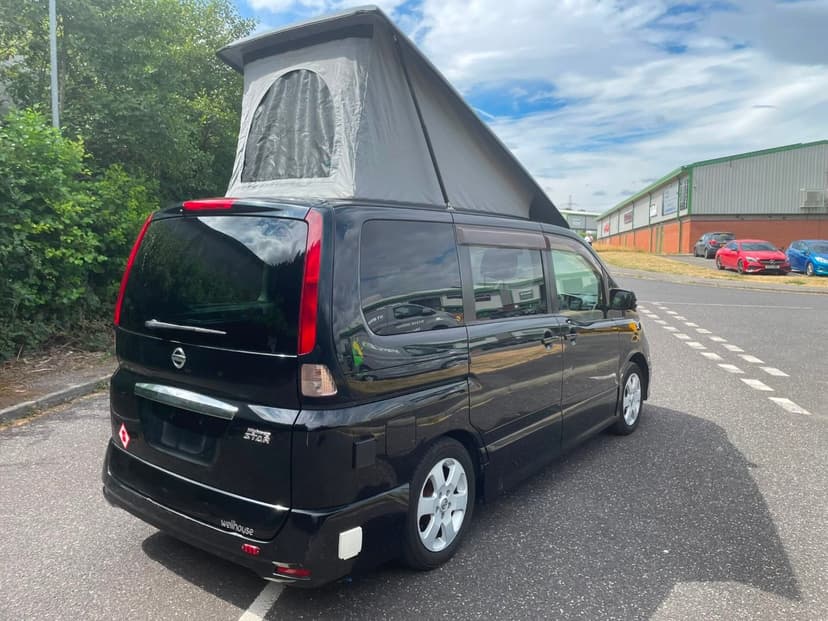 2010 Nissan Serena