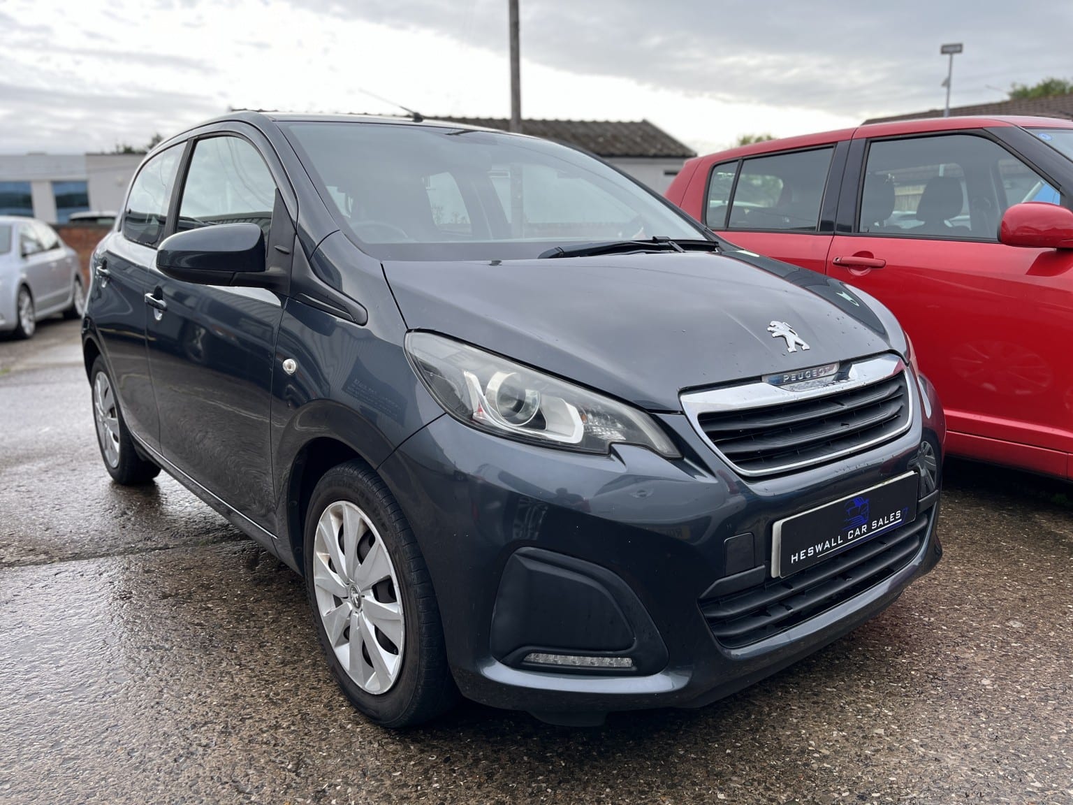 Peugeot 108 - image 1 of 2