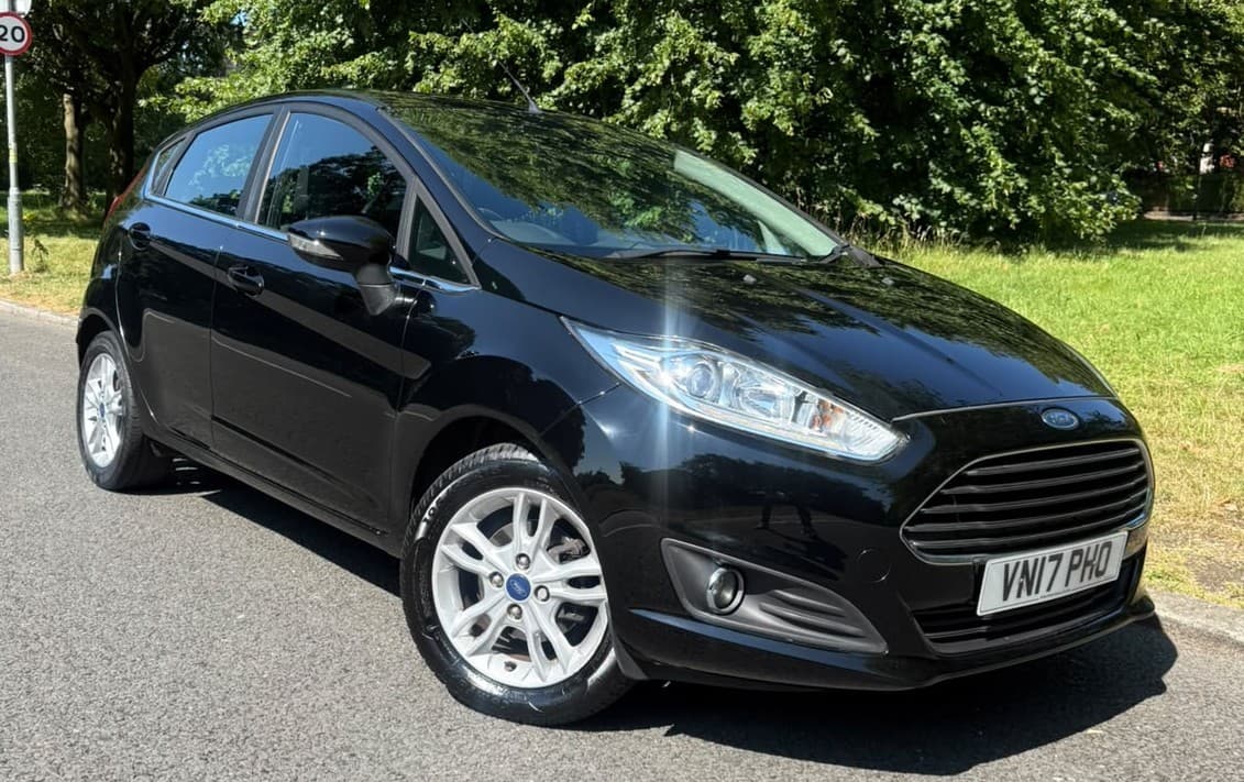 Ford Fiesta - image 1 of 33