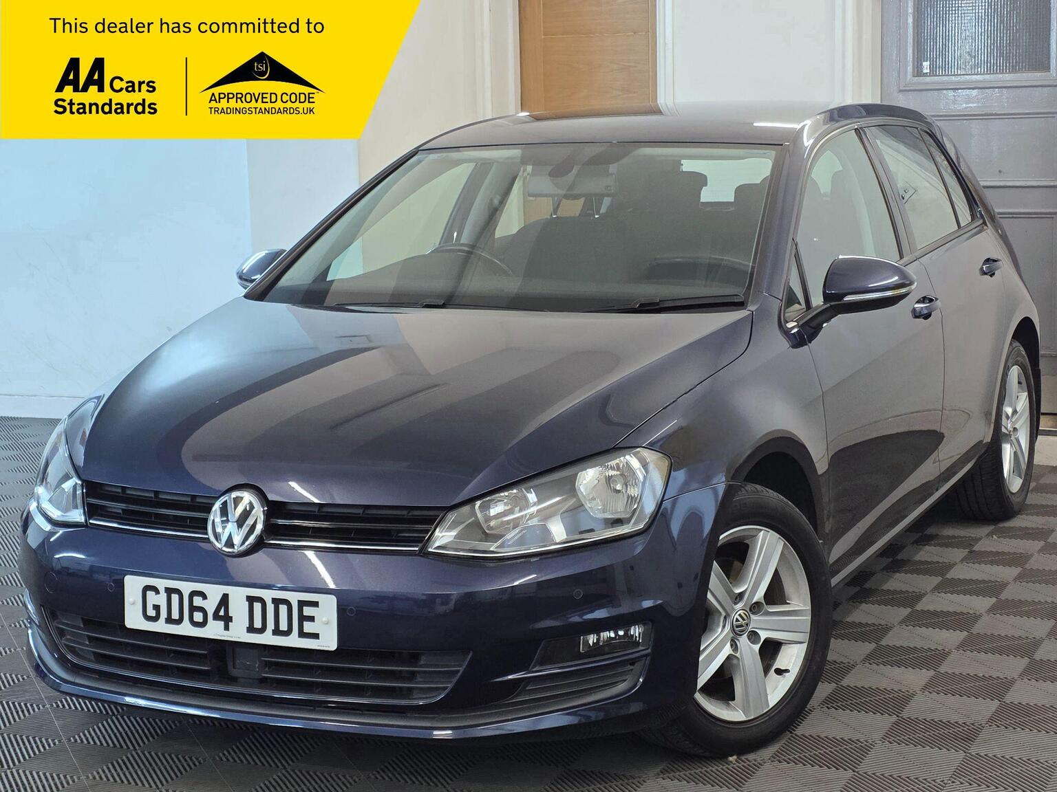 Volkswagen Golf - image 1 of 22