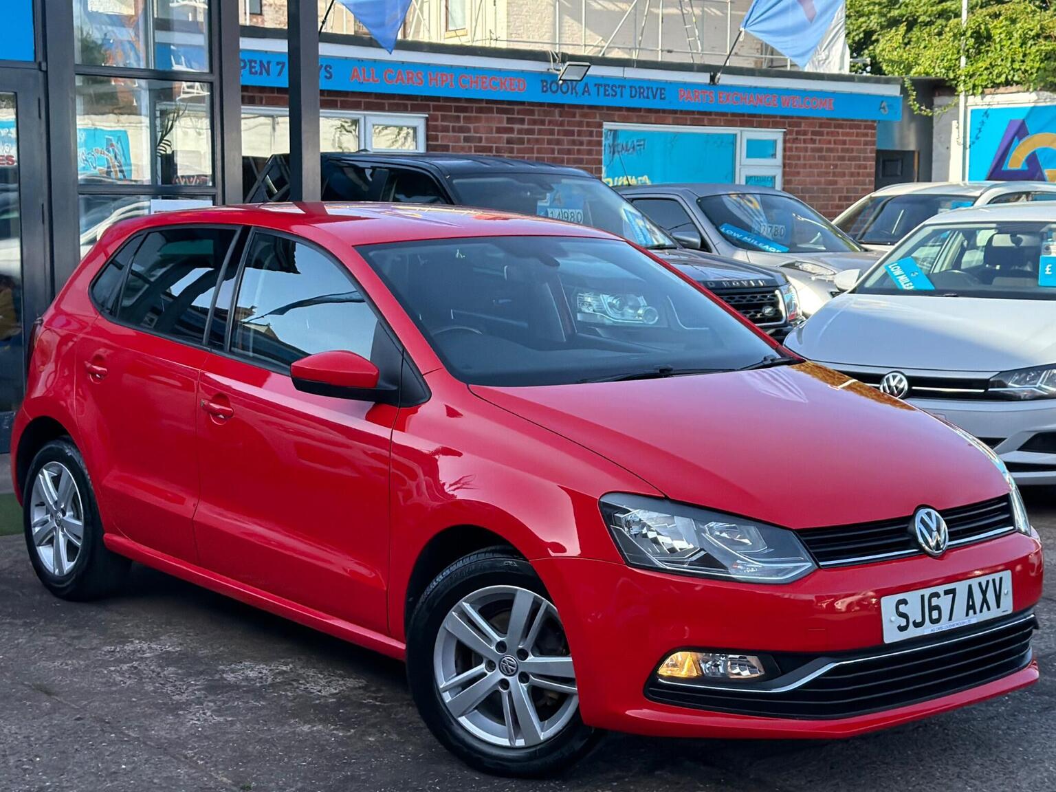 Volkswagen Polo - image 1 of 59