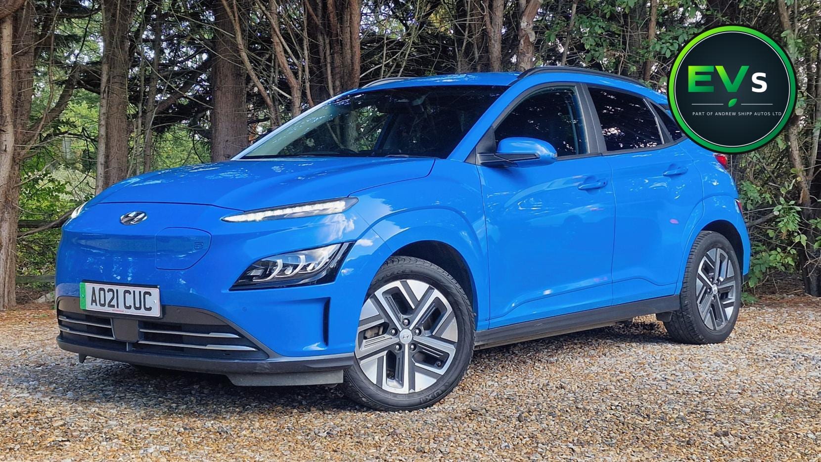 2021 Hyundai Kona 39kWh Premium SUV 5dr Electric Auto in blue — photo 1 of 23