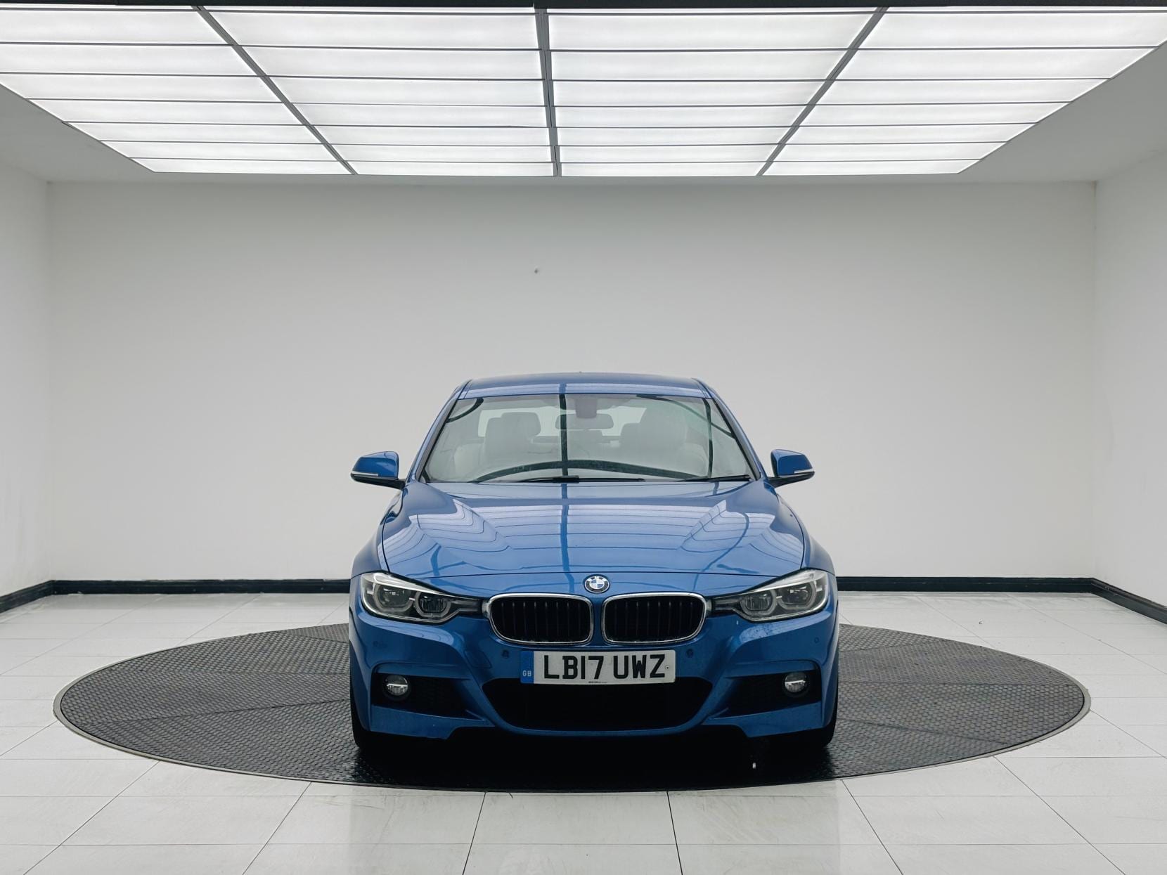 2017 BMW 3 Series 2.0 330e 7.6kWh M Sport Saloon 4dr in blue — photo 1 of 34