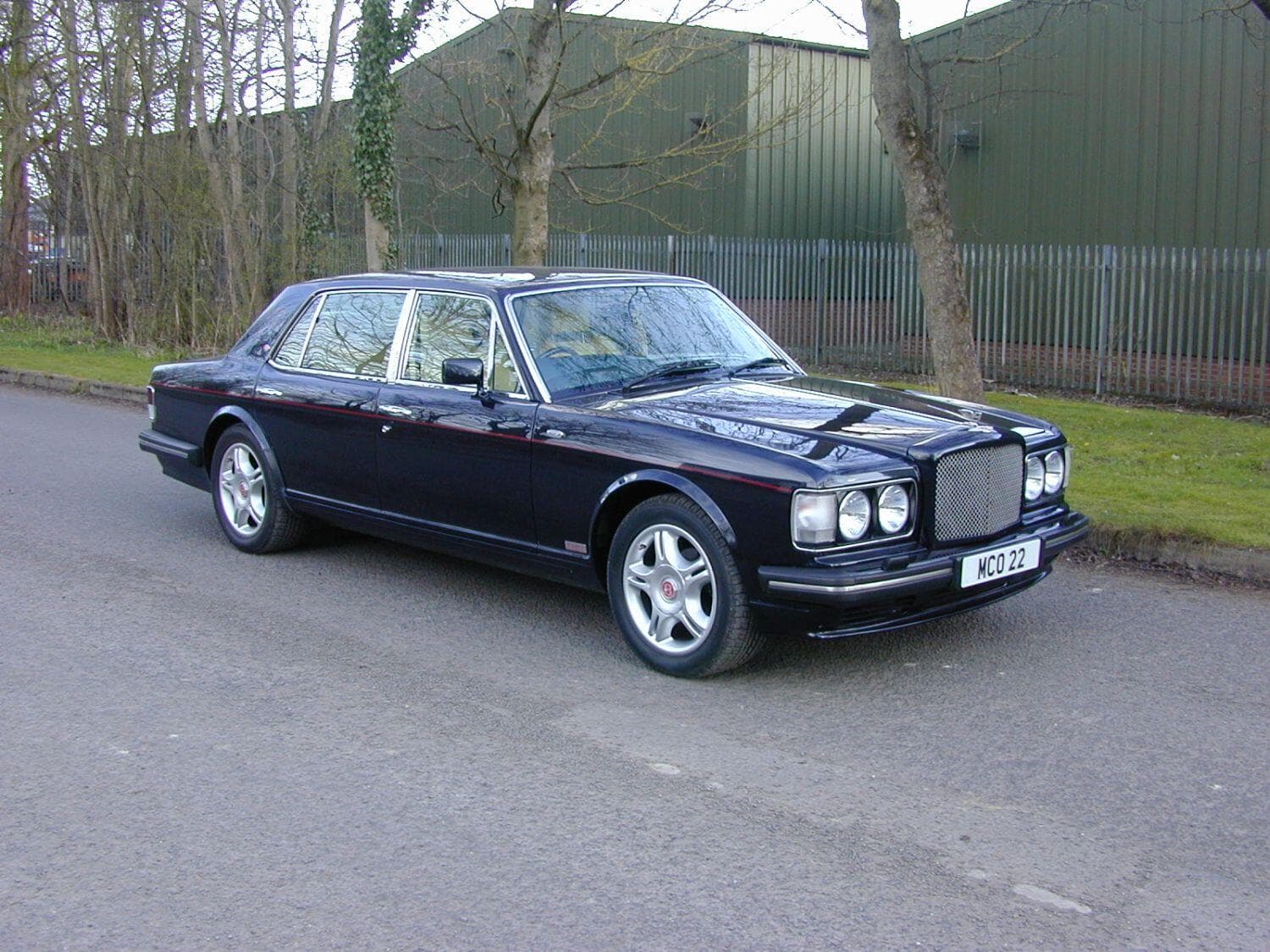 Bentley Turbo R - image 1 of 90
