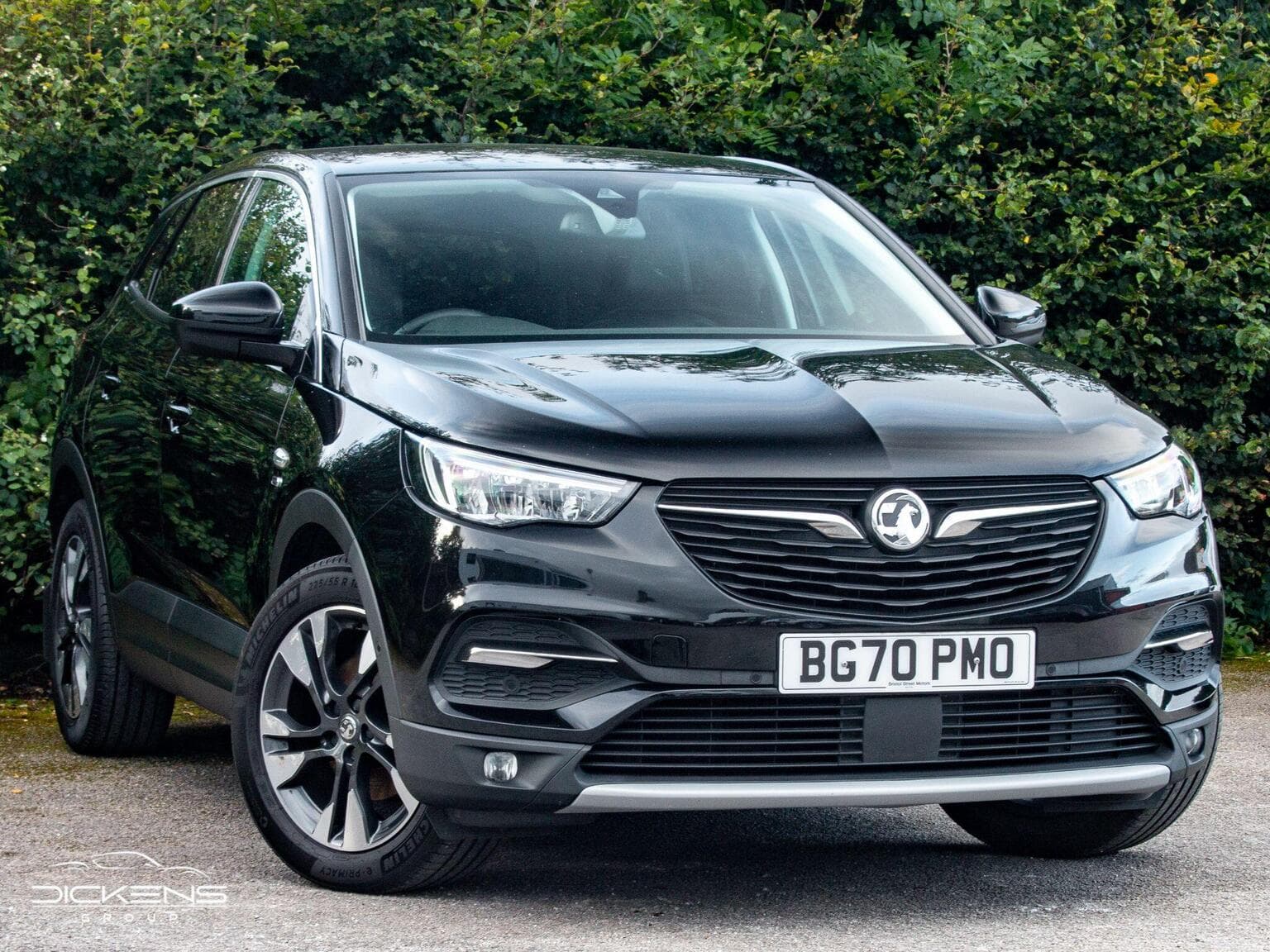 Vauxhall Grandland X - image 1 of 30