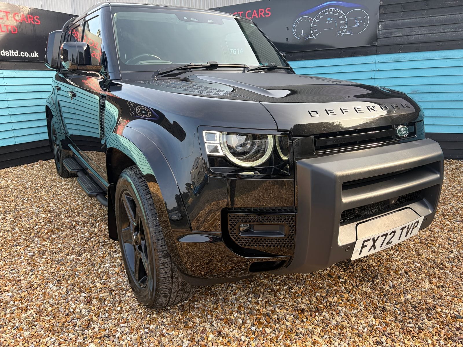 Land Rover Defender 110 - image 1 of 87