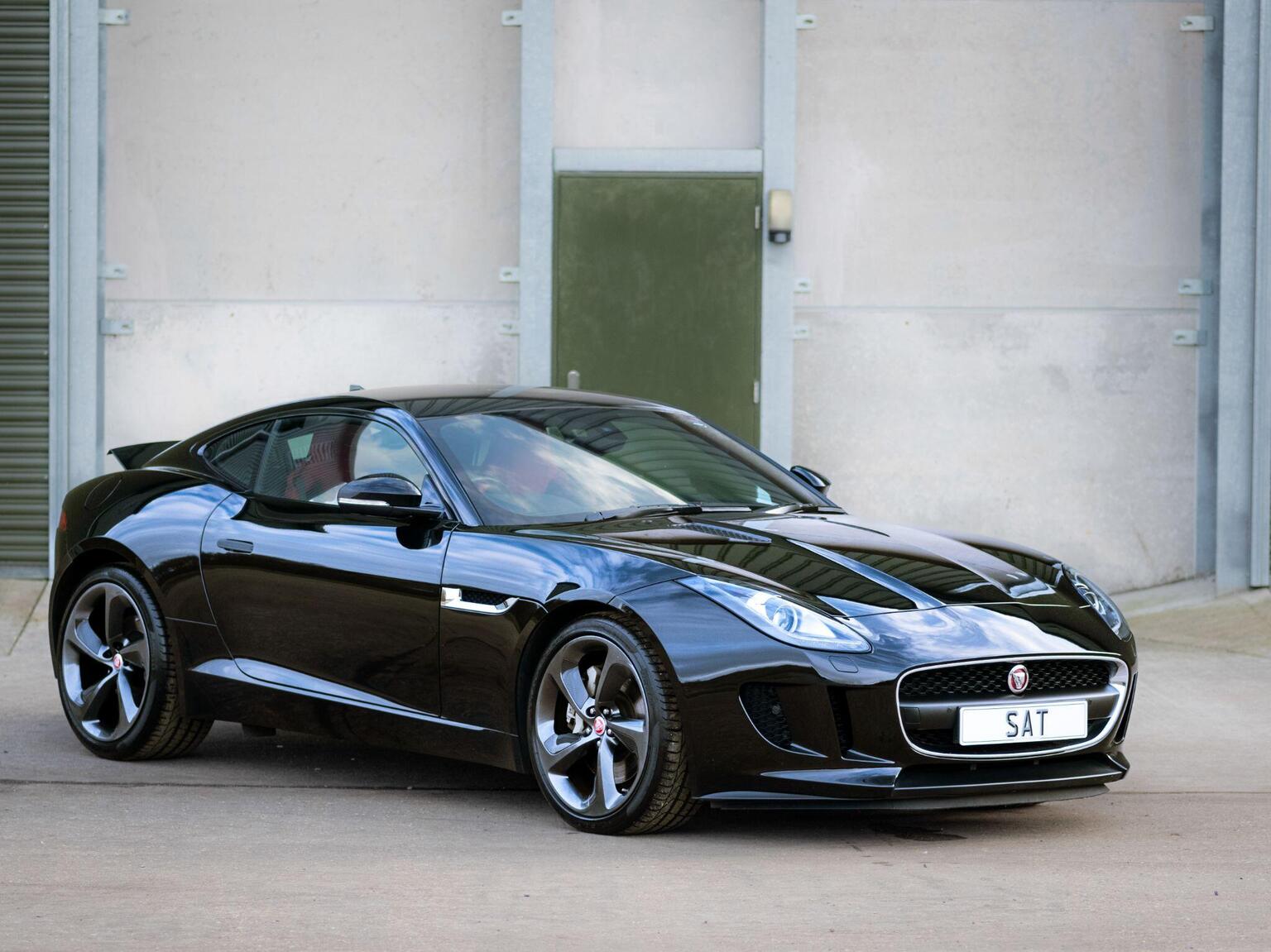 Jaguar F-Type - image 1 of 98