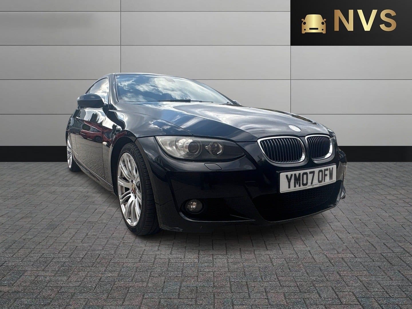 BMW 3 SERIES - image 1 of 15