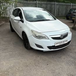 Vauxhall Astra - image 1 of 13