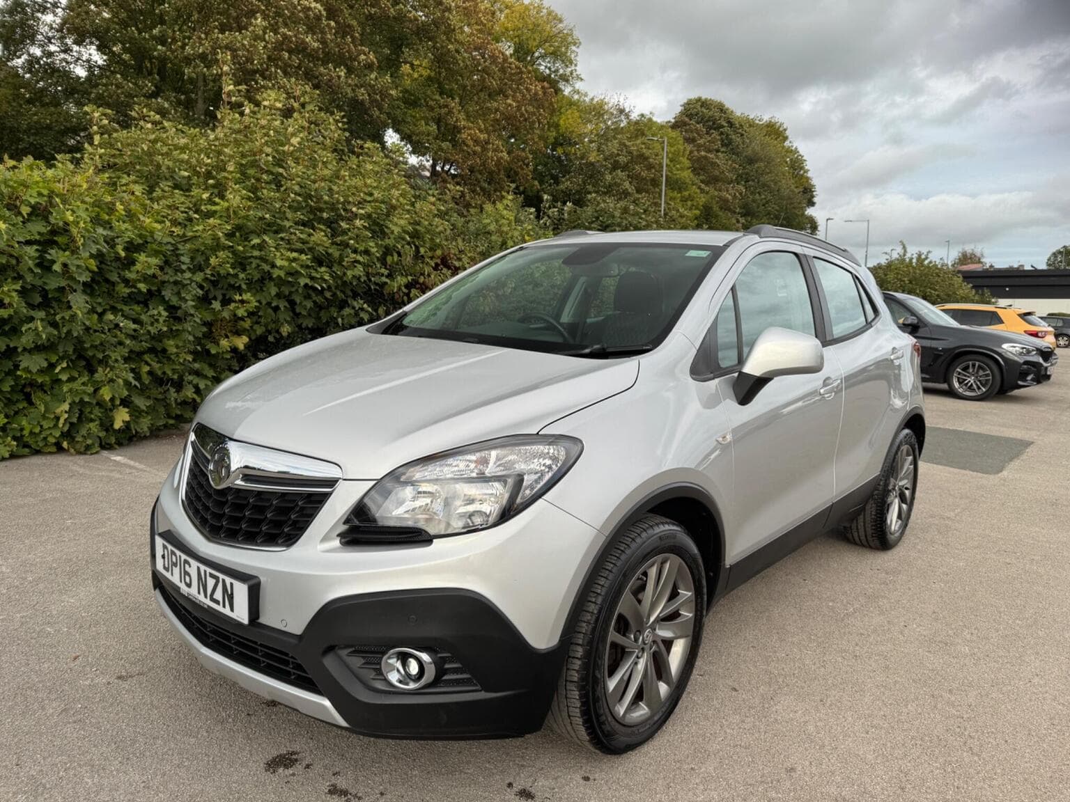 Vauxhall Mokka - image 1 of 40