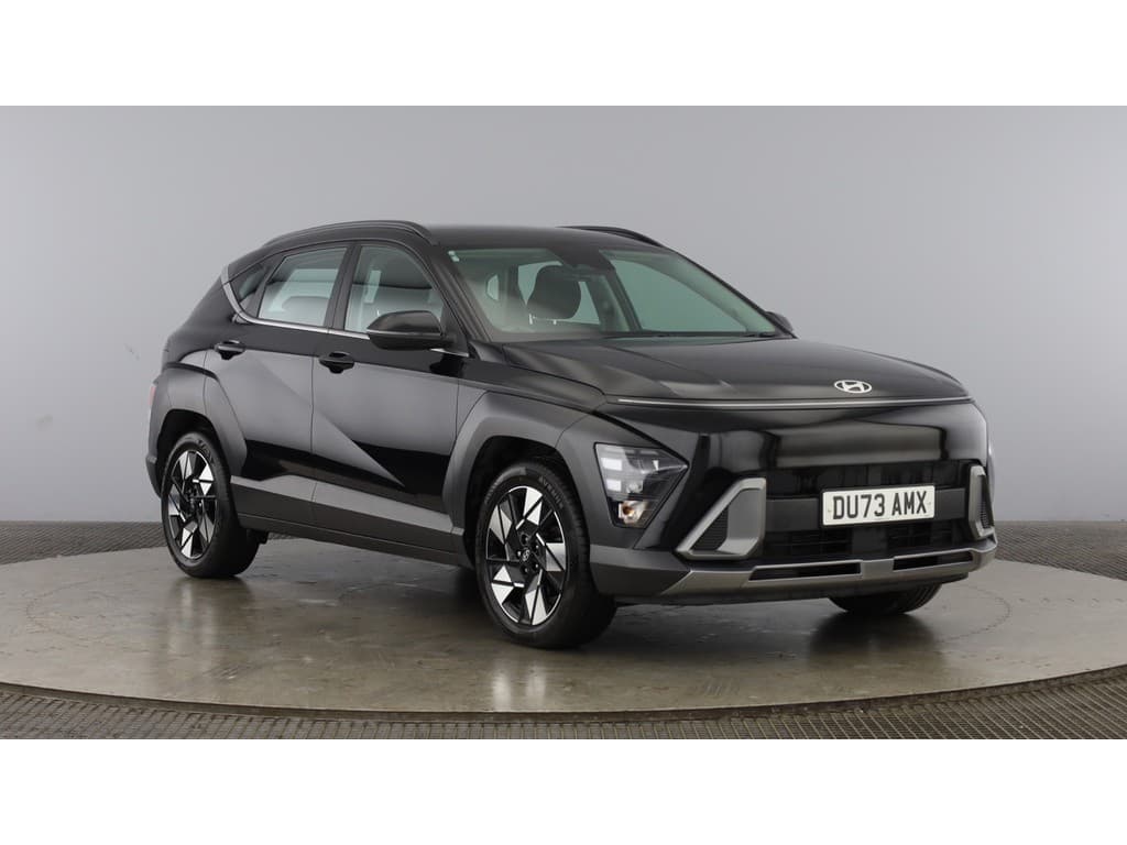 Hyundai Kona - image 1 of 14