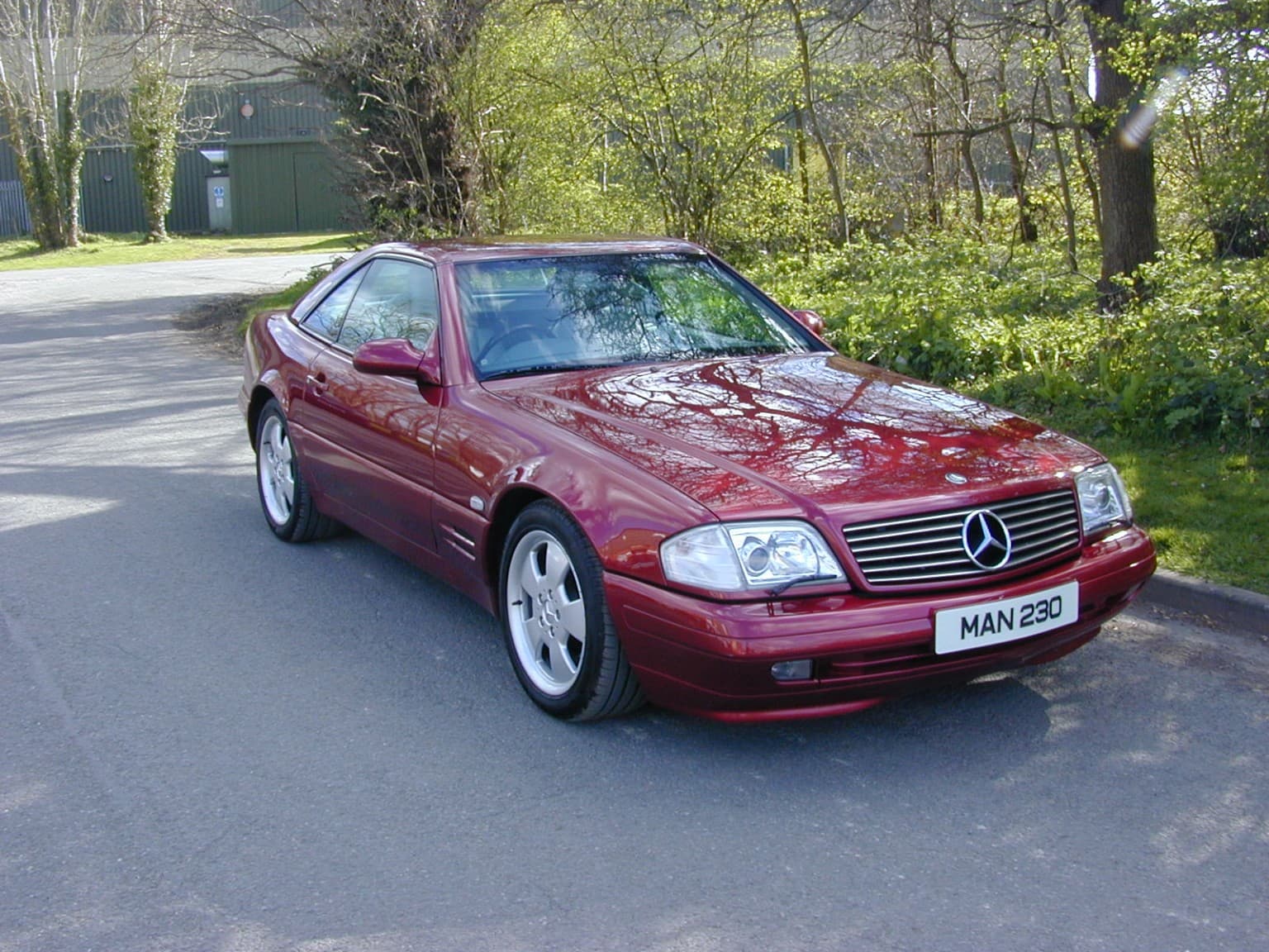 Mercedes-Benz SL - image 1 of 80