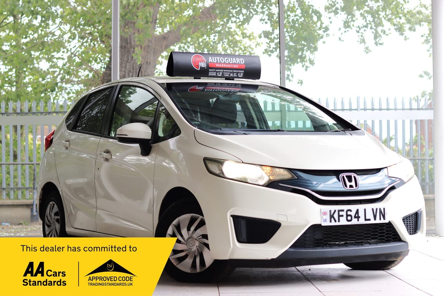Honda Jazz - image 1 of 76