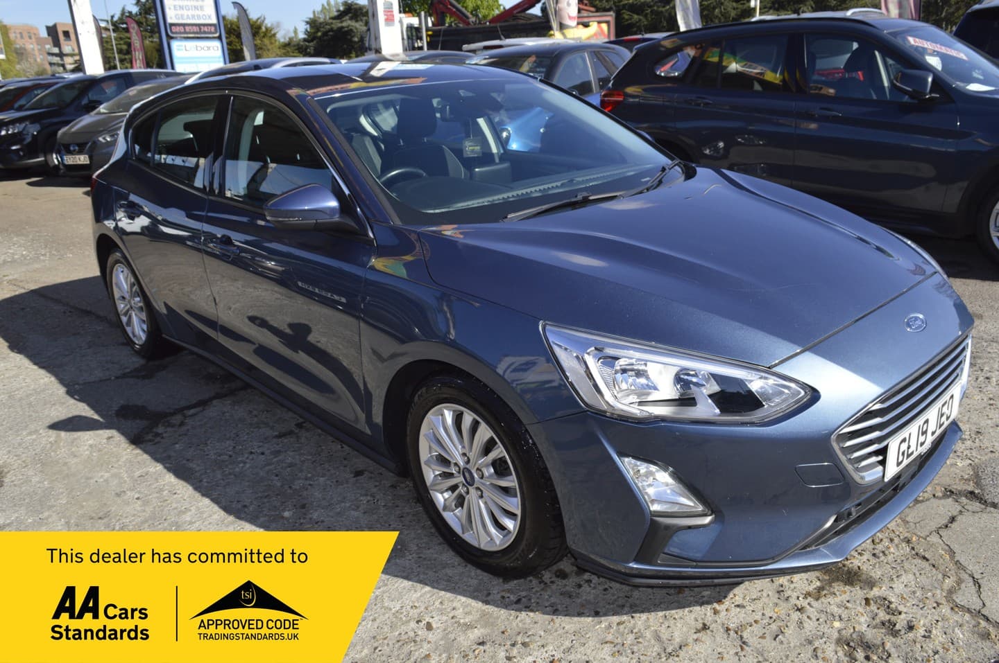 Ford Focus - image 1 of 24