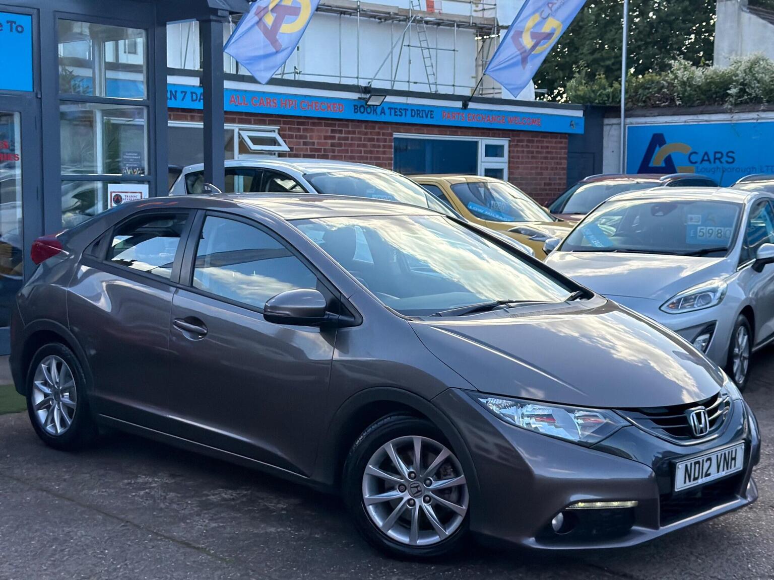 Honda Civic - image 1 of 67
