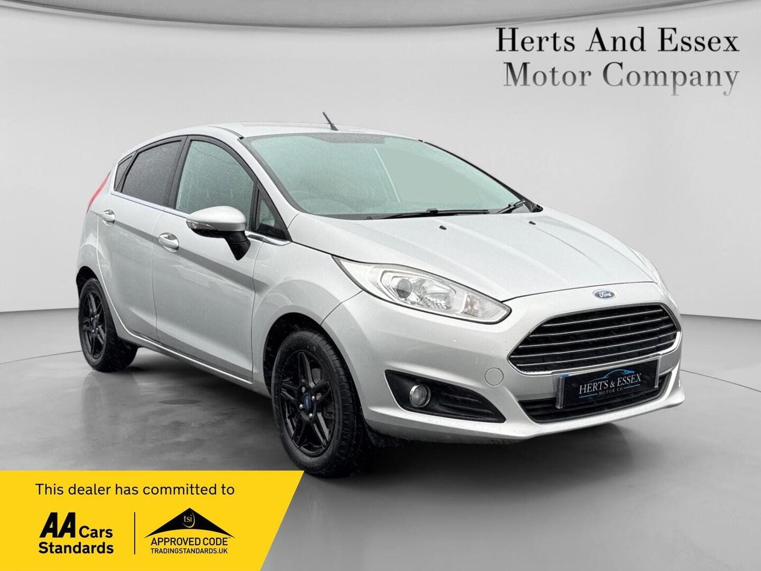 Ford Fiesta - image 1 of 33