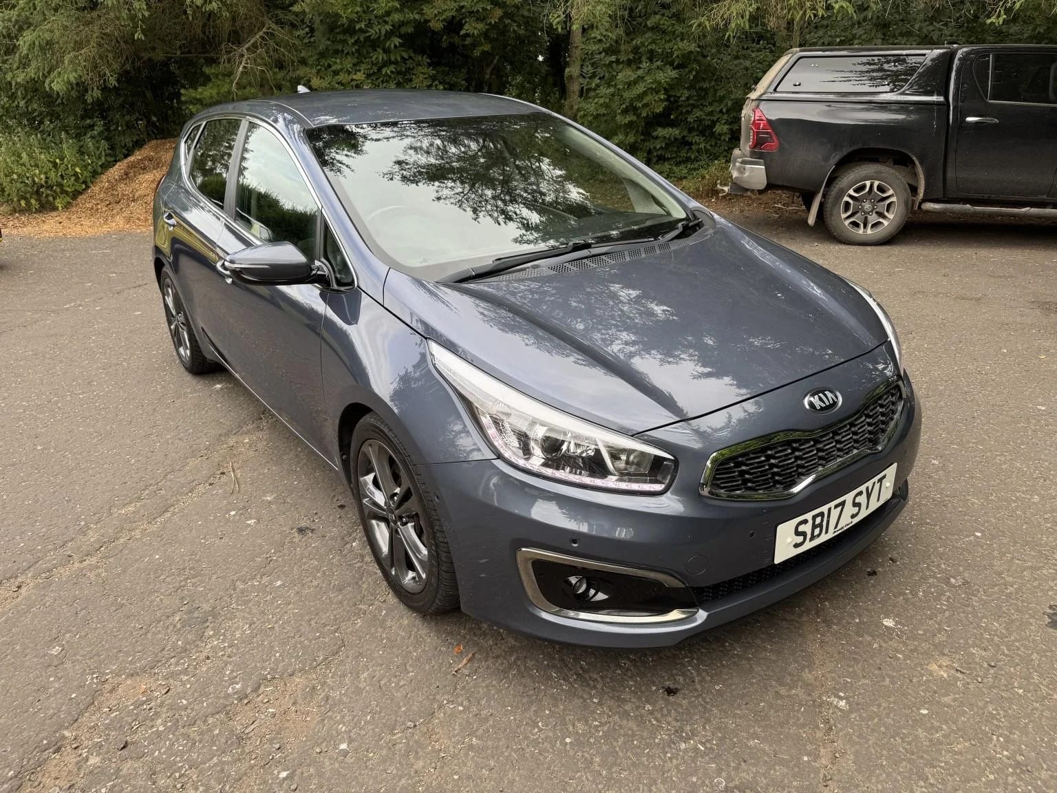 Kia Ceed - image 1 of 25
