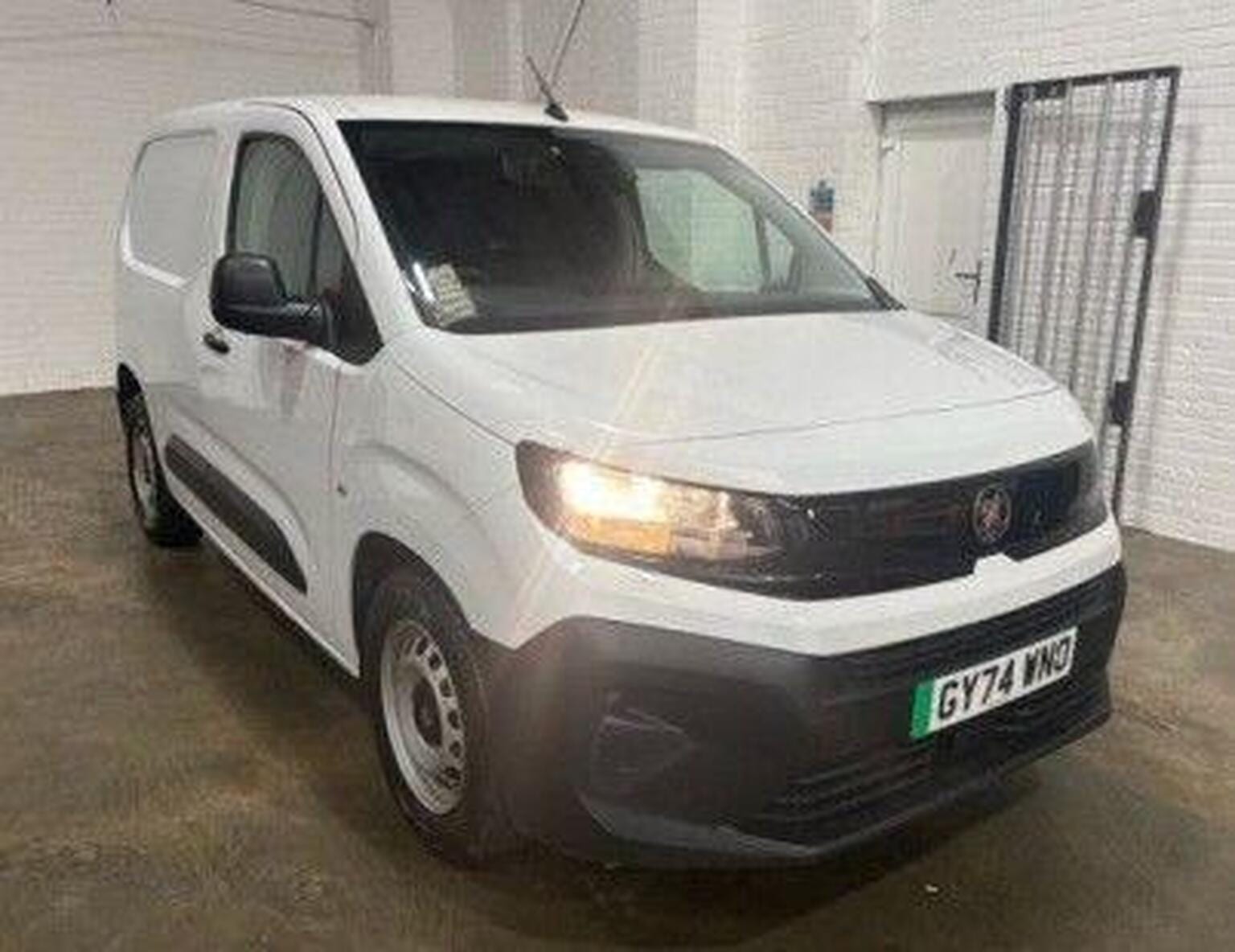2024 Vauxhall Combo Electric 52kWh Prime Auto SWB 5dr (11kW Charger) — photo 1 of 14