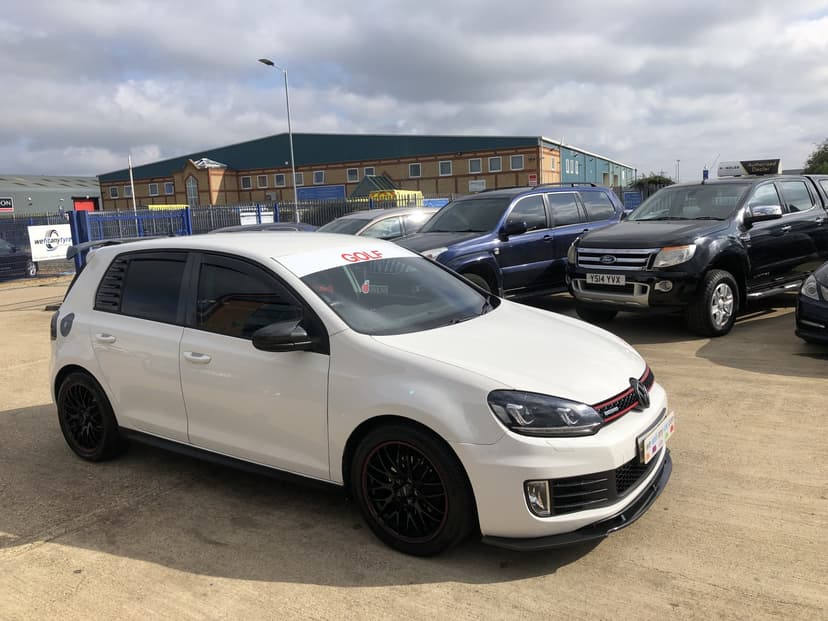 2010 VOLKSWAGEN GOLF