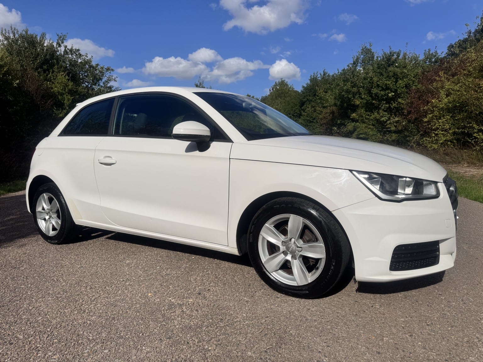 Audi A1 - image 1 of 37