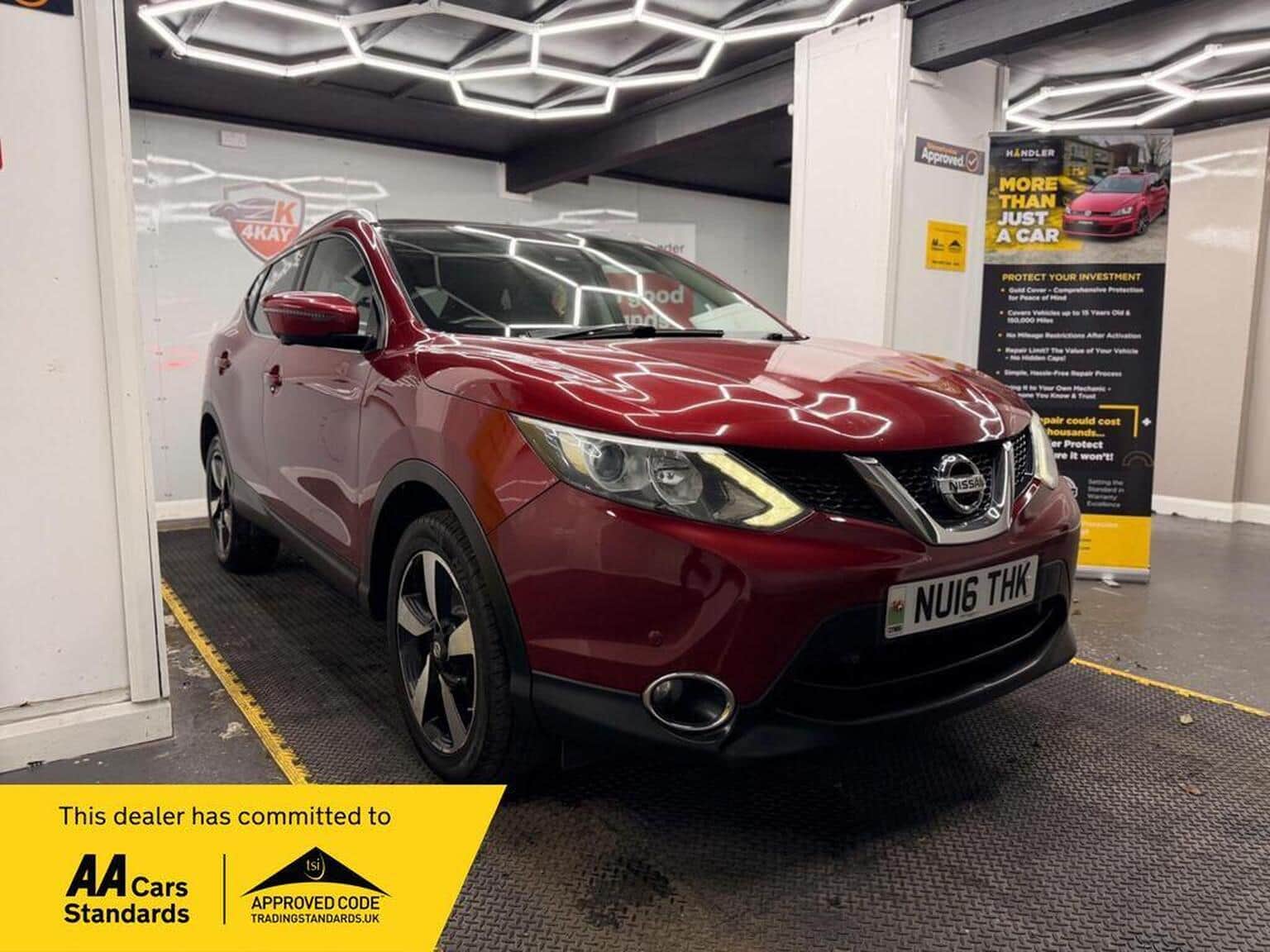 Nissan Qashqai - image 1 of 60