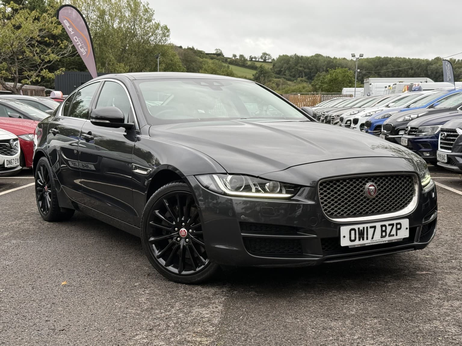 Jaguar XE - image 1 of 63