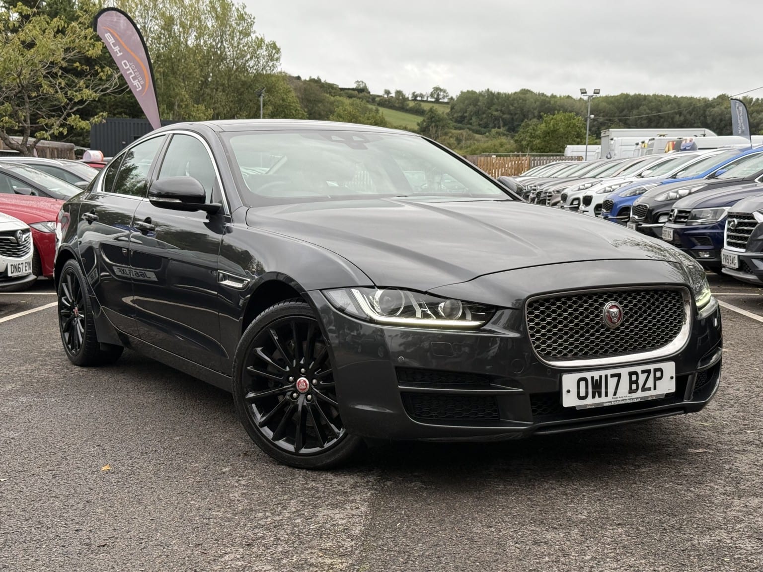 Jaguar XE - image 1 of 63