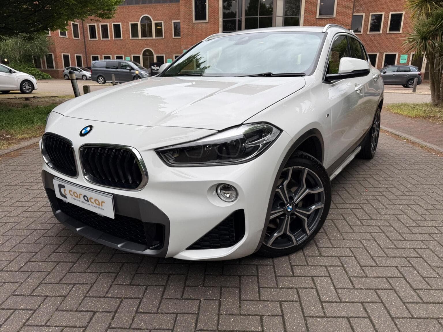 BMW X2 - image 1 of 59