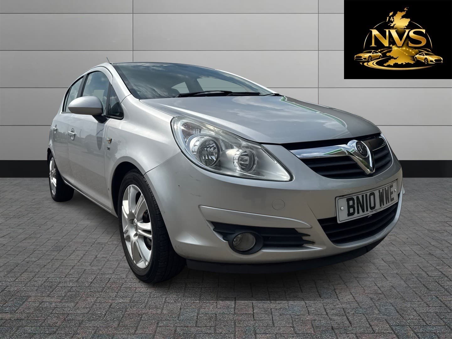 Vauxhall Corsa - image 1 of 12