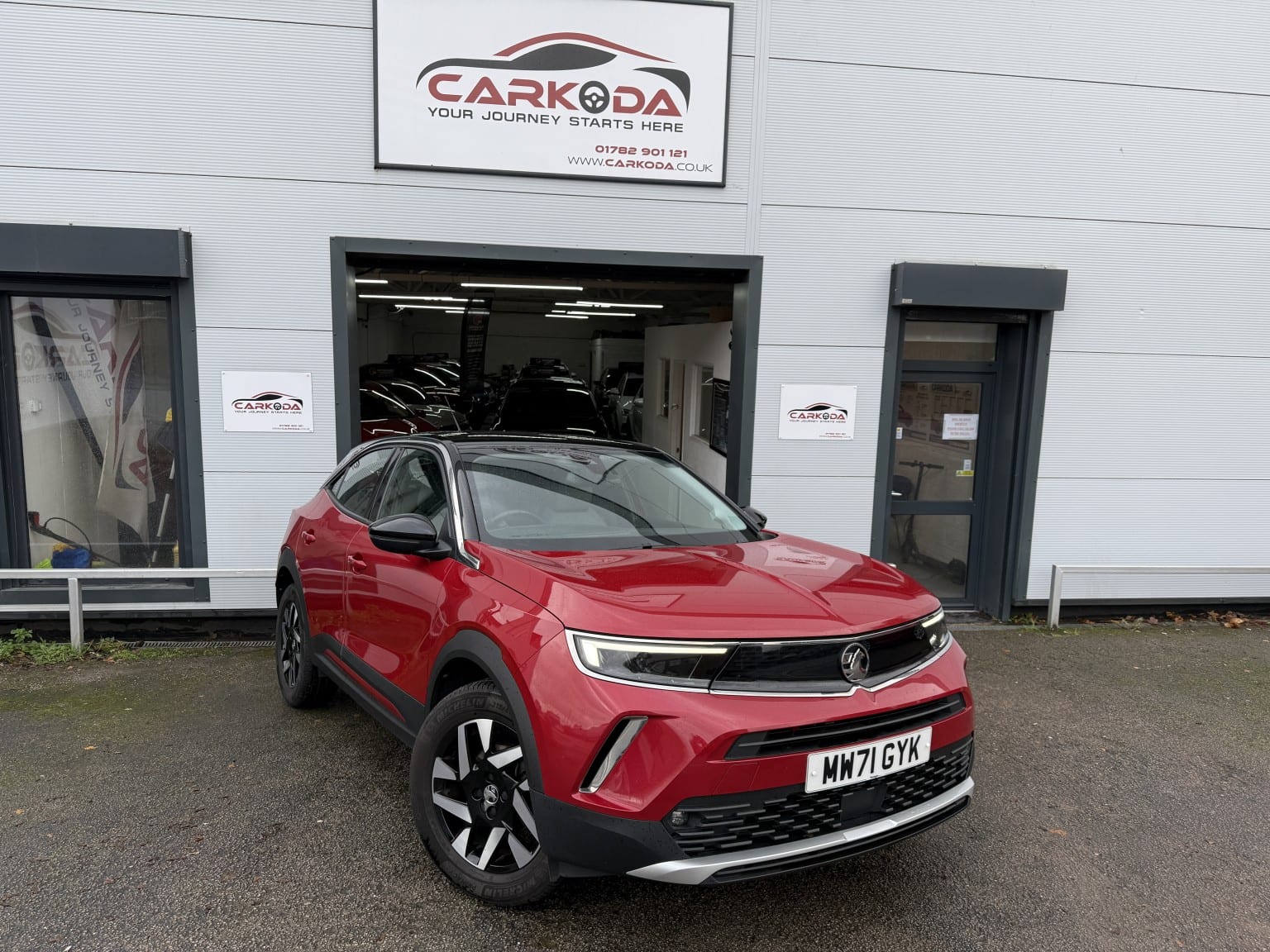 2021 Vauxhall Mokka 1.2 Turbo Elite Nav in red — photo 1 of 93