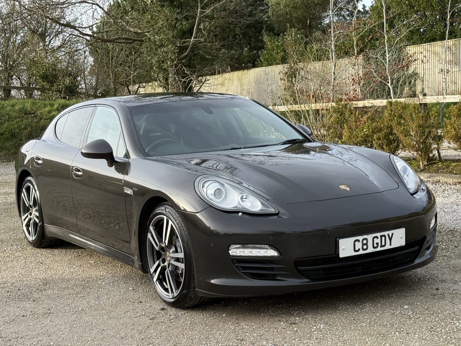 Porsche Panamera - image 1 of 29