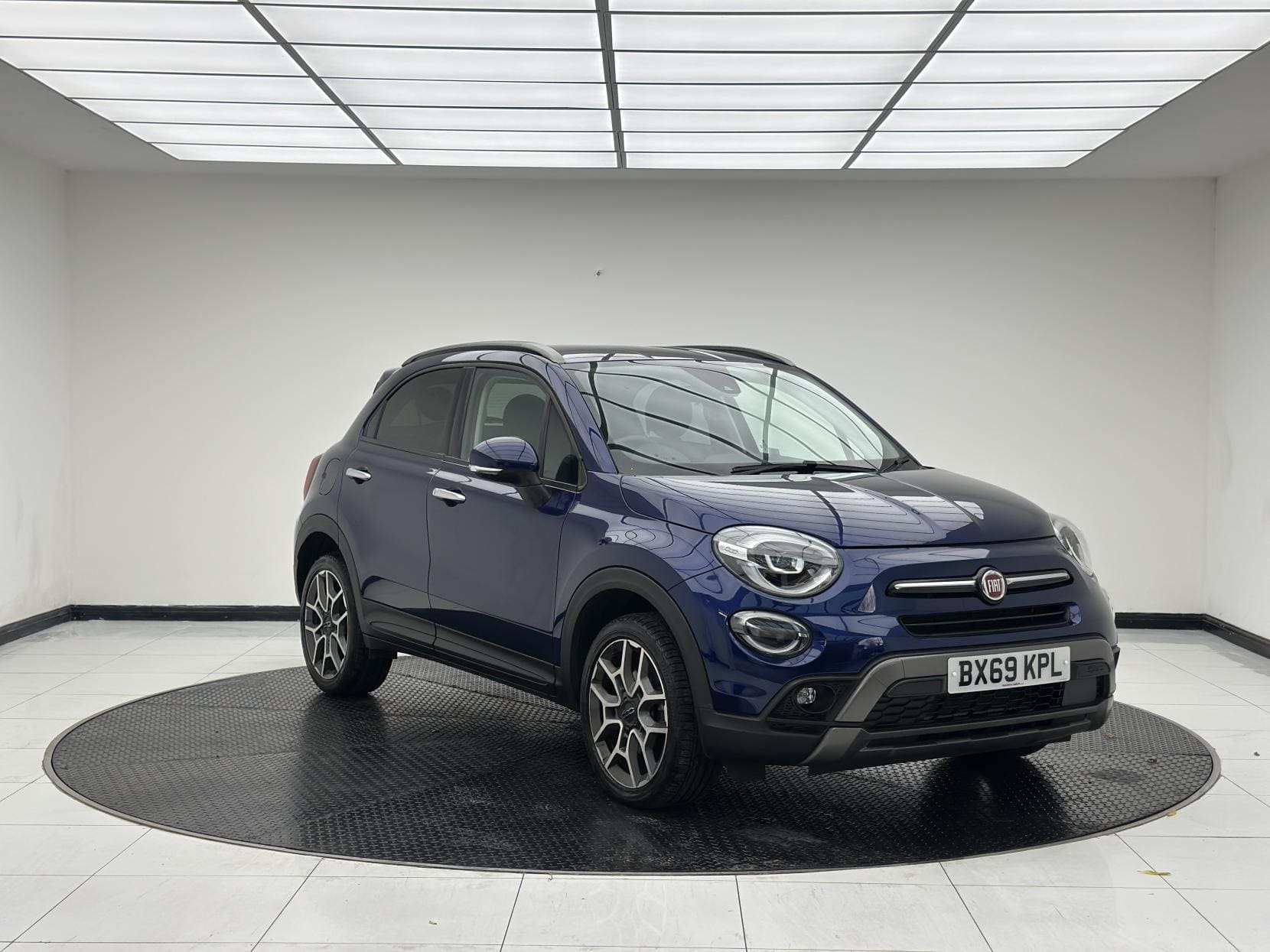Fiat 500X - image 1 of 50
