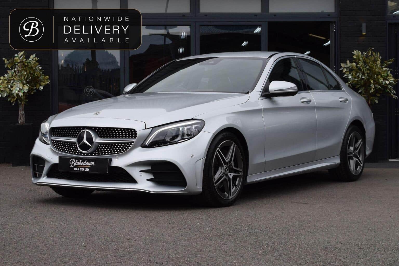 Mercedes-Benz C Class - image 1 of 41