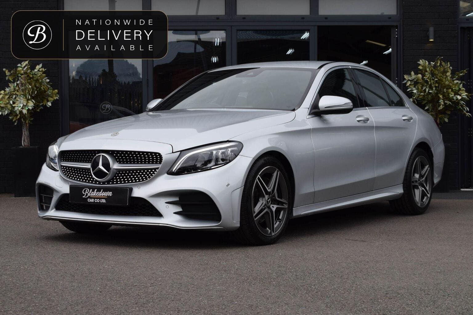 Mercedes-Benz C Class - image 1 of 41