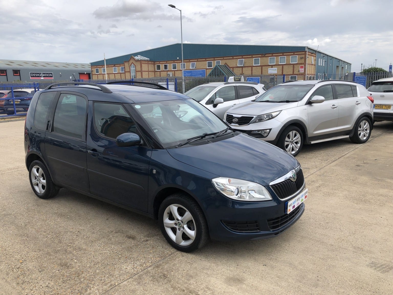Skoda Roomster - image 1 of 24