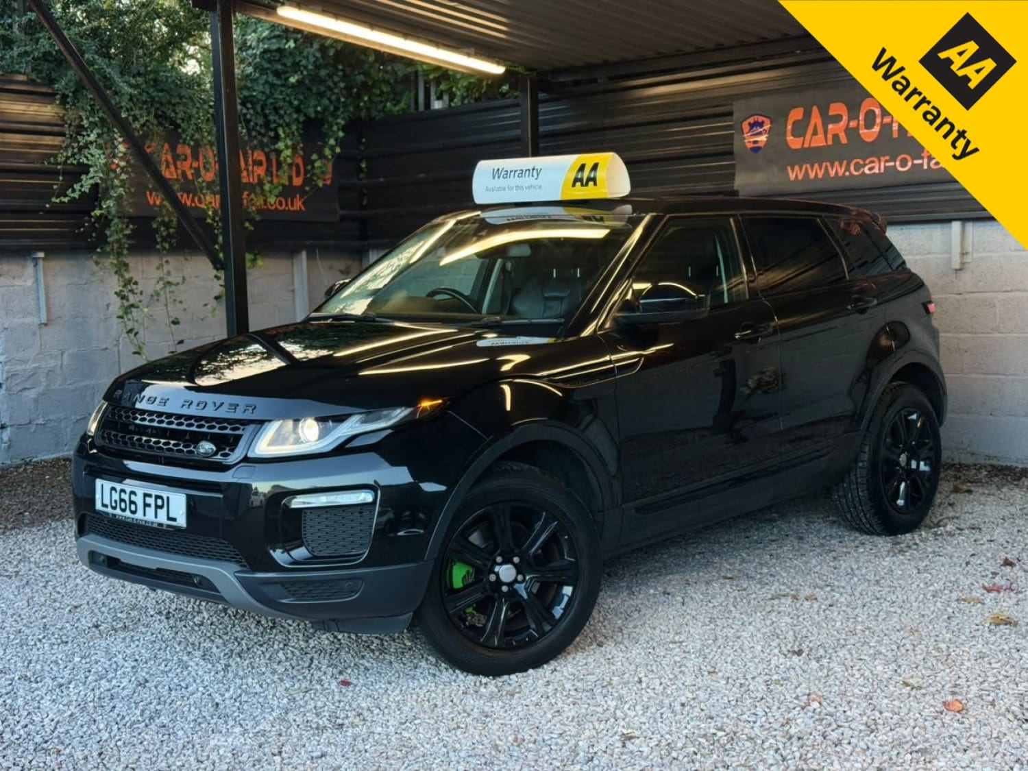 Land Rover Range Rover Evoque - image 1 of 33