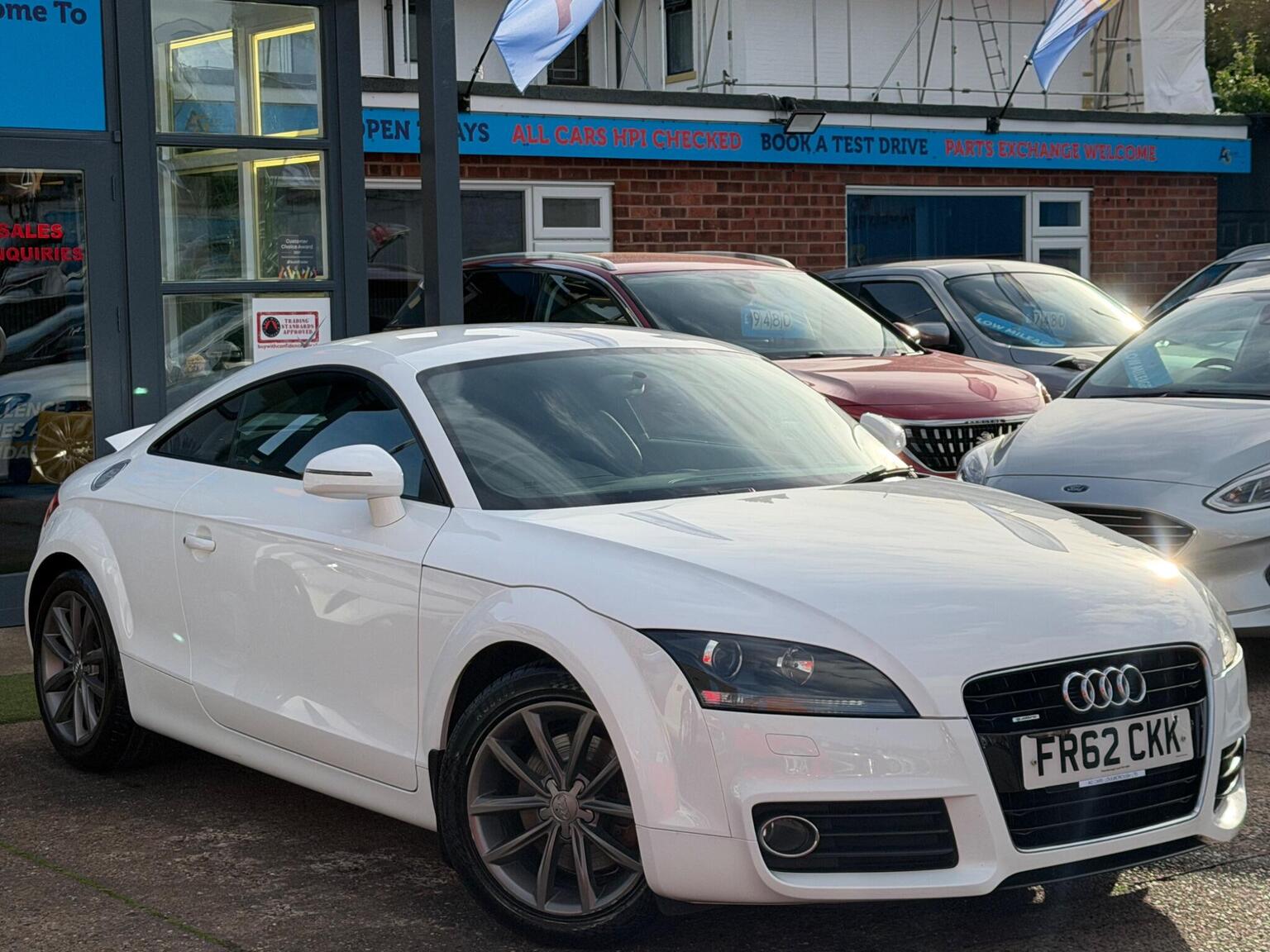 Audi TT - image 1 of 67