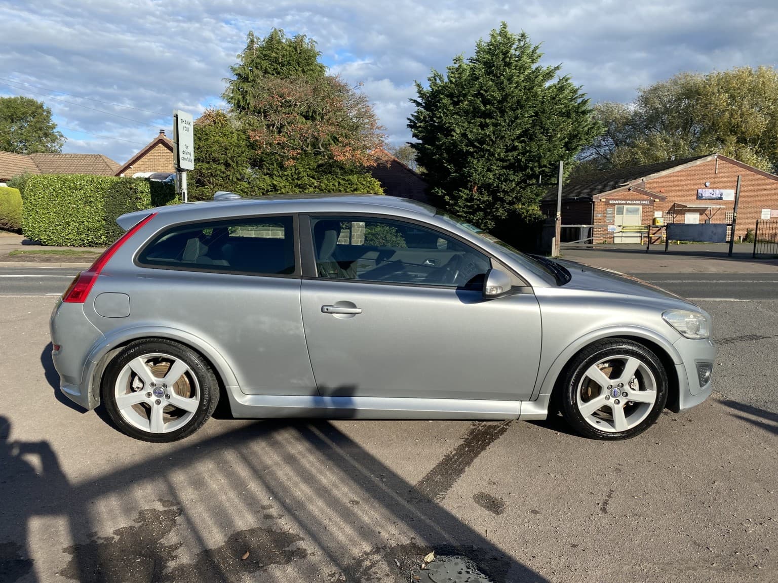 Volvo C30 - image 1 of 29