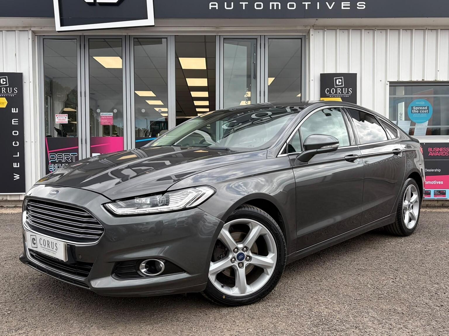 Ford Mondeo - image 1 of 50