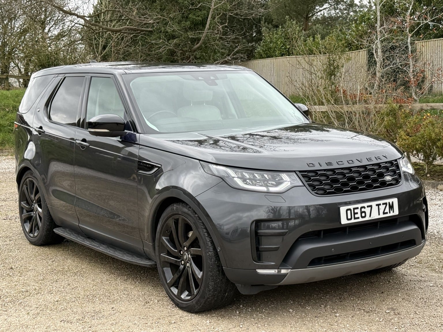 2018 Land Rover Discovery 3.0 TD V6 HSE Luxury — photo 1 of 17