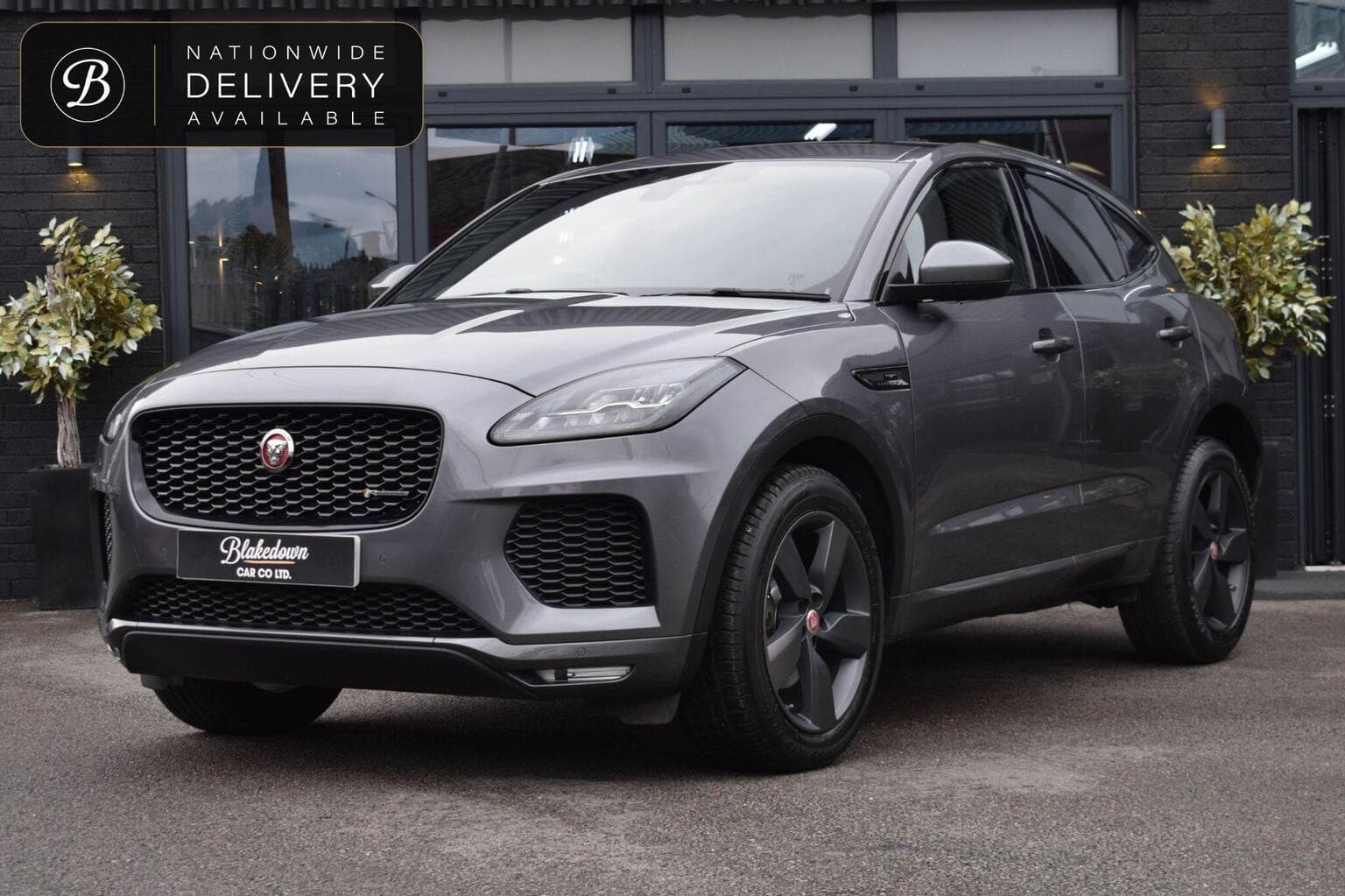 Jaguar E-Pace - image 1 of 51