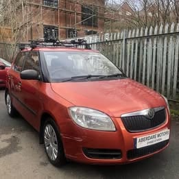 Skoda Fabia - image 1 of 12