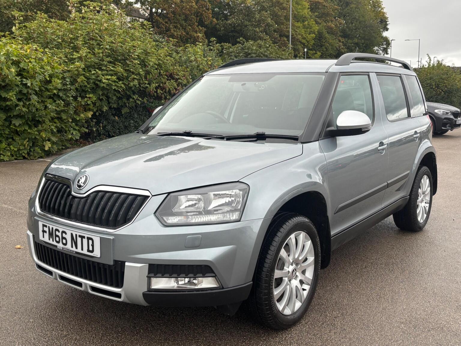 Skoda Yeti - image 1 of 47
